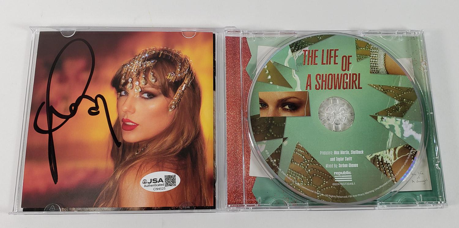 513697-Taylor-Swift-Signed-The